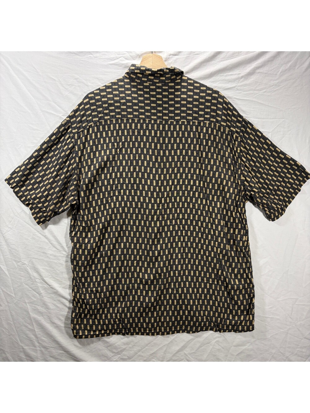 Short Sleeve Button Up Geometric Oversized - Picture 2 of 4